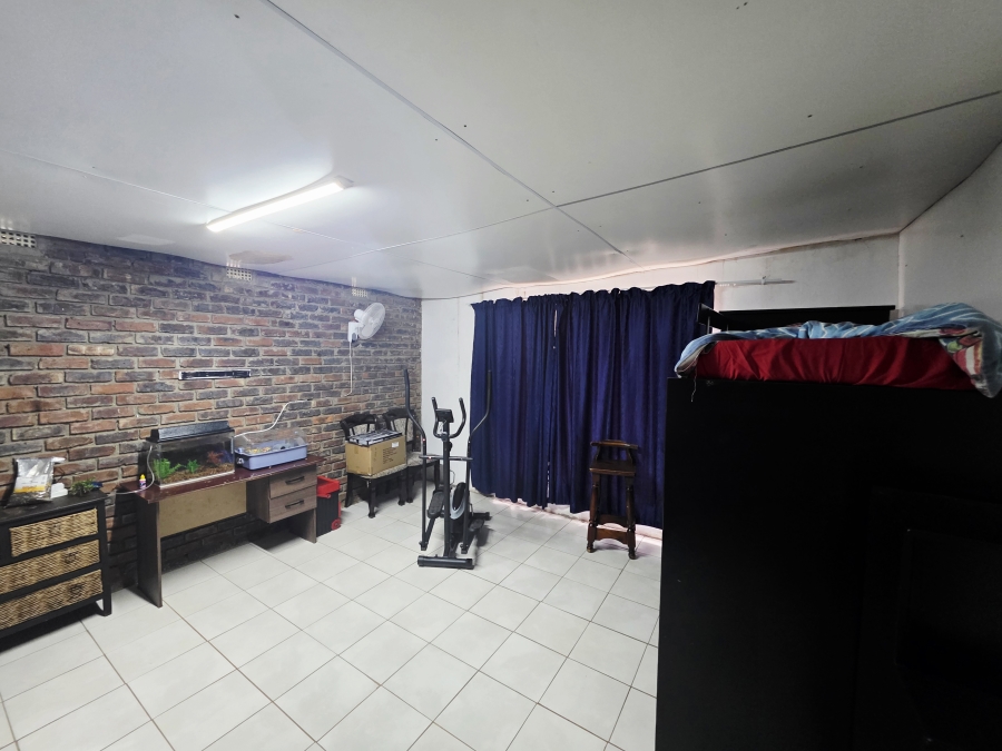 8 Bedroom Property for Sale in Naboomfontein AH Limpopo