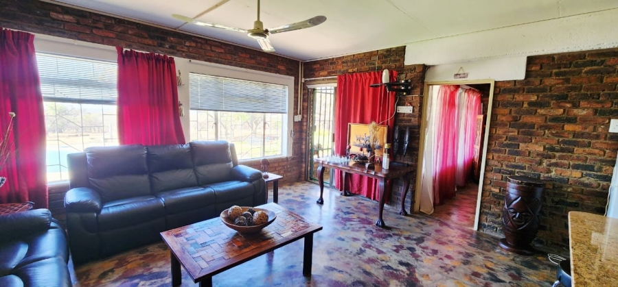 8 Bedroom Property for Sale in Naboomfontein AH Limpopo