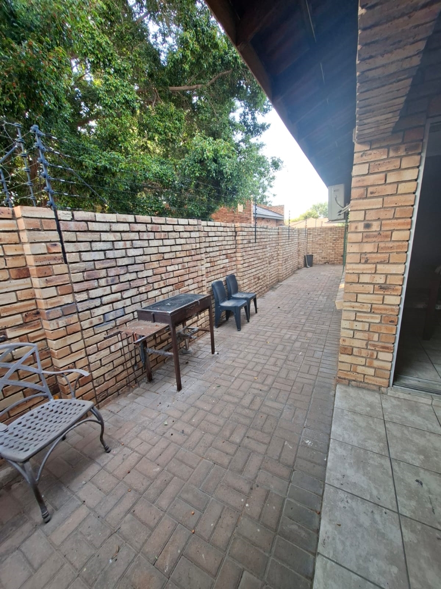 To Let 3 Bedroom Property for Rent in Onverwacht Limpopo