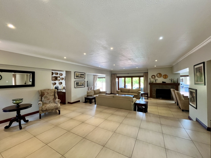 7 Bedroom Property for Sale in Zebula Golf Estate Limpopo