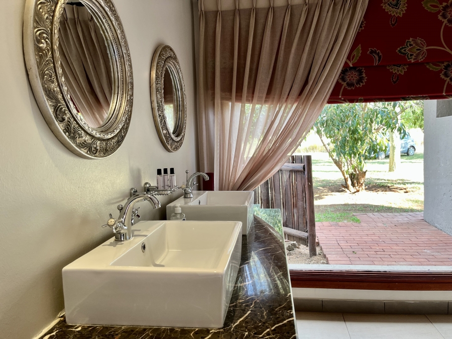 7 Bedroom Property for Sale in Zebula Golf Estate Limpopo