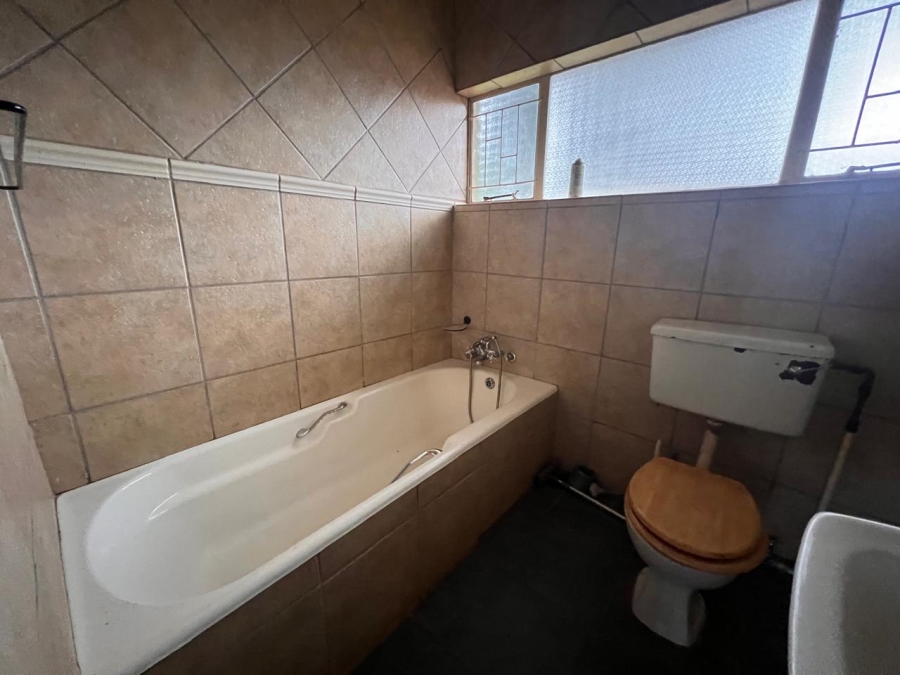 4 Bedroom Property for Sale in Chroompark Limpopo