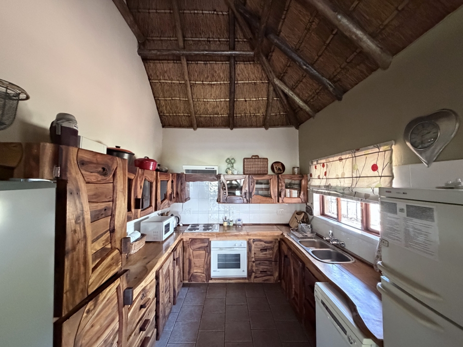 5 Bedroom Property for Sale in Rooiberg Limpopo