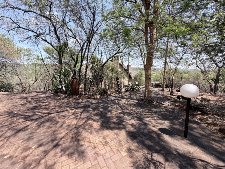 5 Bedroom Property for Sale in Rooiberg Limpopo