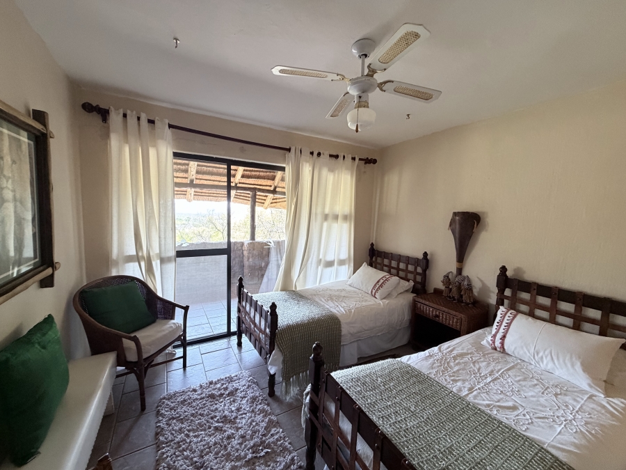 5 Bedroom Property for Sale in Rooiberg Limpopo