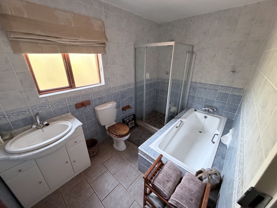 5 Bedroom Property for Sale in Rooiberg Limpopo