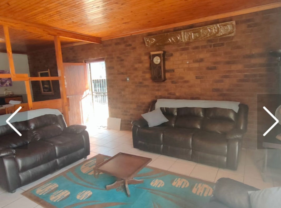5 Bedroom Property for Sale in Trim Park Limpopo