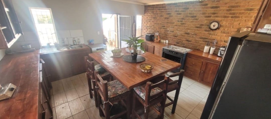 5 Bedroom Property for Sale in Trim Park Limpopo