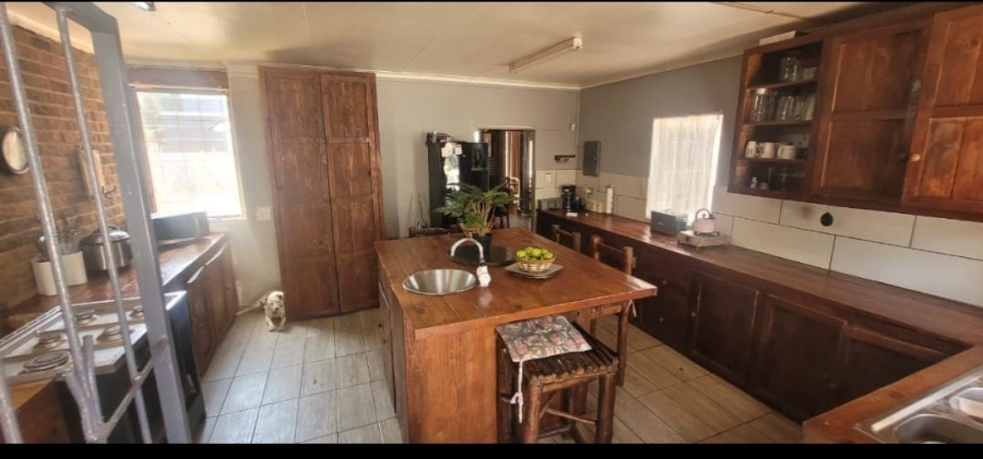 5 Bedroom Property for Sale in Trim Park Limpopo