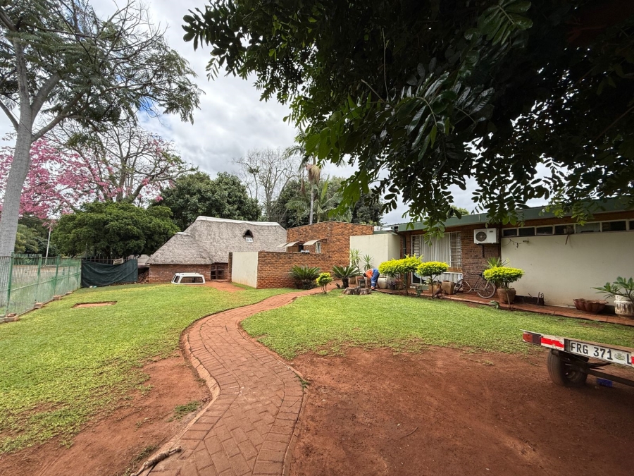5 Bedroom Property for Sale in Trim Park Limpopo