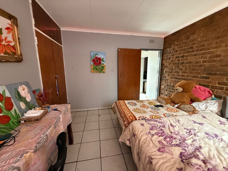 5 Bedroom Property for Sale in Trim Park Limpopo