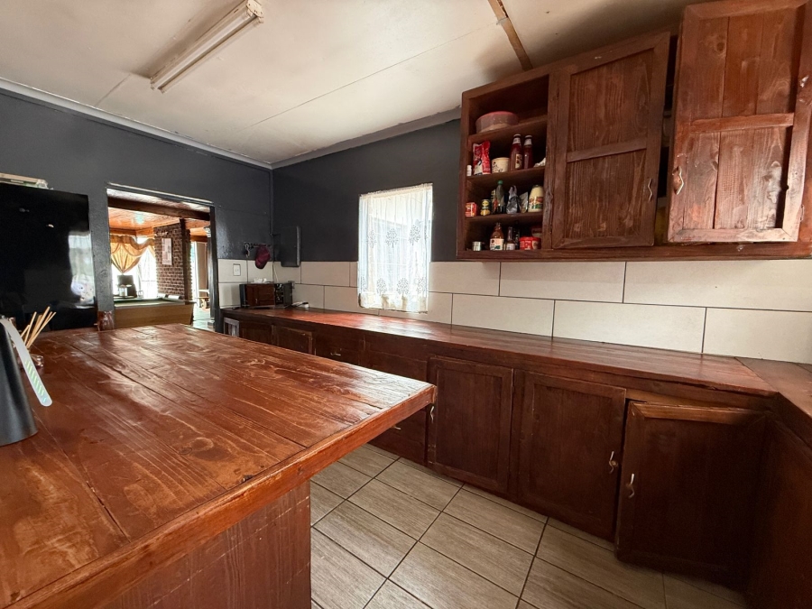 5 Bedroom Property for Sale in Trim Park Limpopo