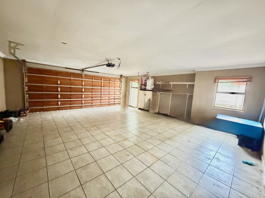 5 Bedroom Property for Sale in Louis Trichardt Limpopo