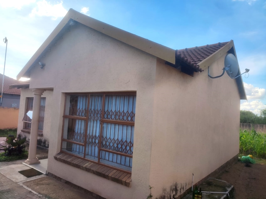 3 Bedroom Property for Sale in Mahlasedi Park Limpopo