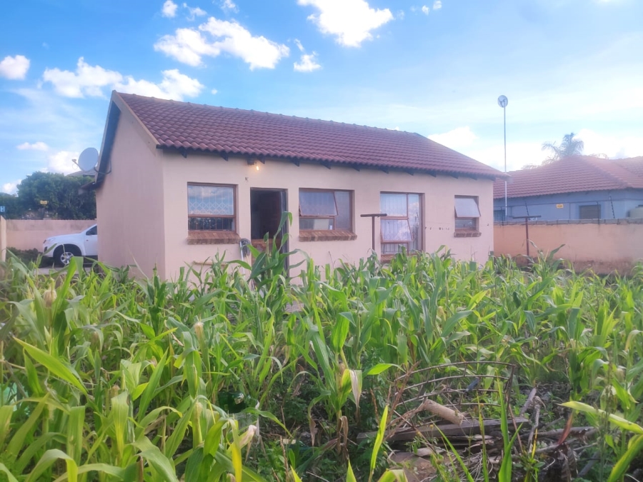 3 Bedroom Property for Sale in Mahlasedi Park Limpopo