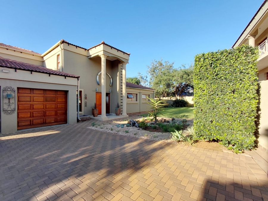 3 Bedroom Property for Sale in Bendor Limpopo