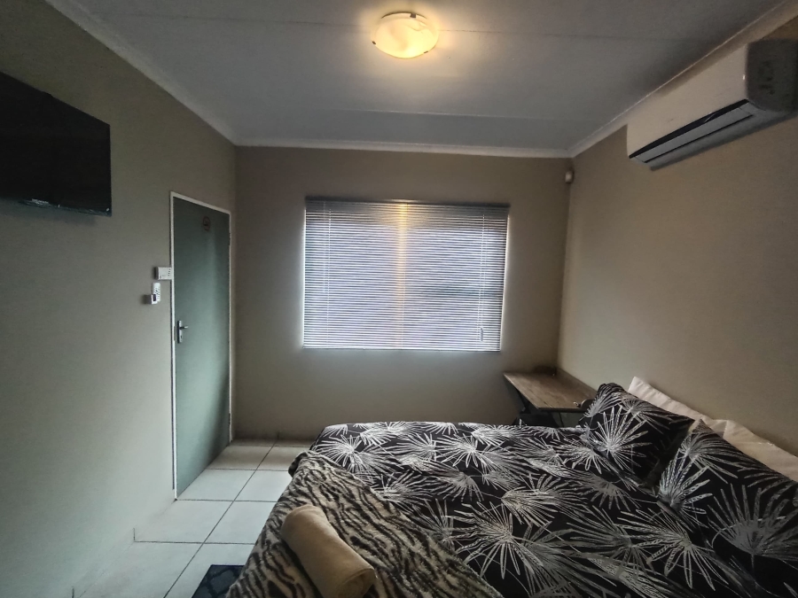 To Let 4 Bedroom Property for Rent in Lephalale Limpopo