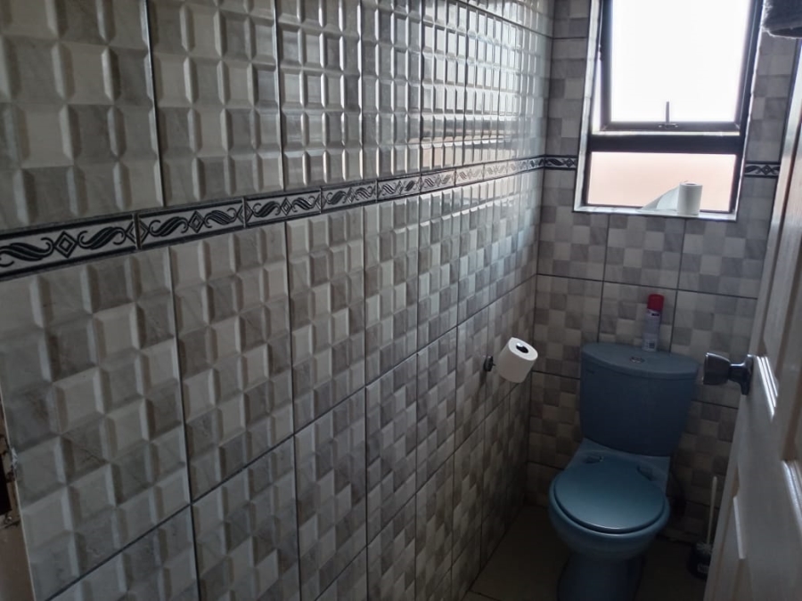 4 Bedroom Property for Sale in Mahlako-A-Phahla Gardens Limpopo