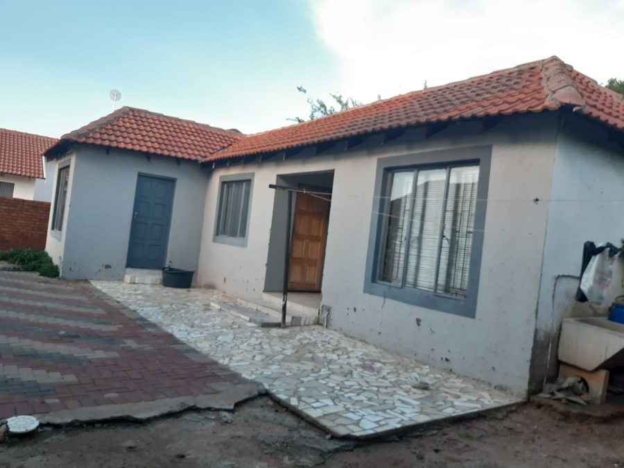 3 Bedroom Property for Sale in Flora Park Limpopo