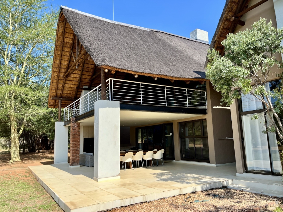 8 Bedroom Property for Sale in Zebula Golf Estate Limpopo