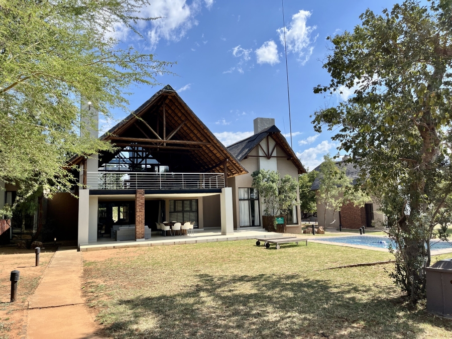 8 Bedroom Property for Sale in Zebula Golf Estate Limpopo