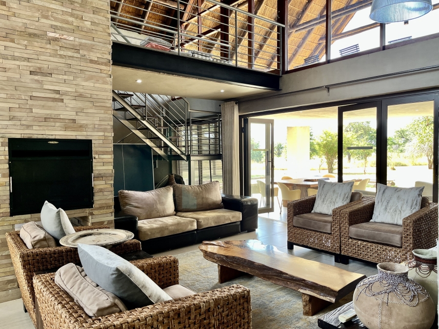 8 Bedroom Property for Sale in Zebula Golf Estate Limpopo