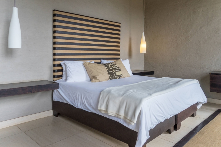 8 Bedroom Property for Sale in Zebula Golf Estate Limpopo