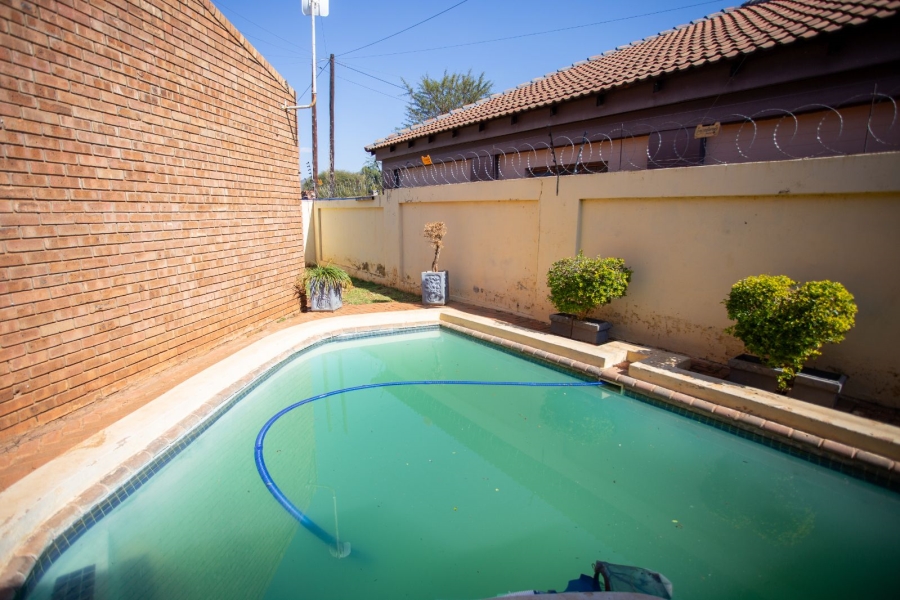 3 Bedroom Property for Sale in Chroompark Limpopo