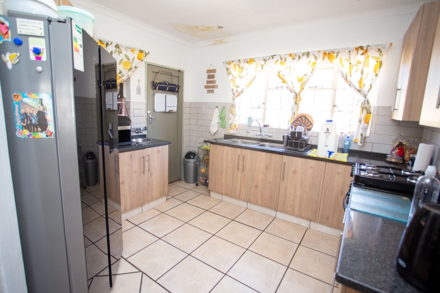 3 Bedroom Property for Sale in Chroompark Limpopo