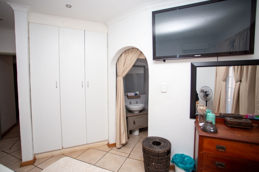 3 Bedroom Property for Sale in Chroompark Limpopo