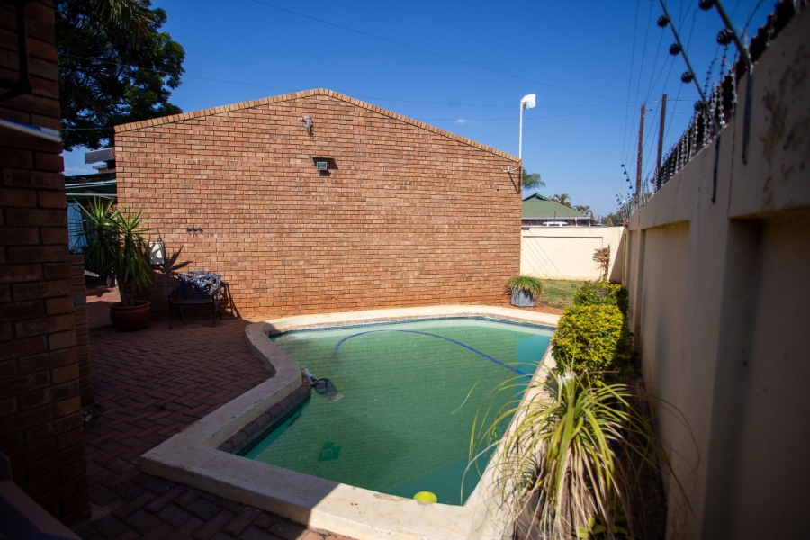 3 Bedroom Property for Sale in Chroompark Limpopo