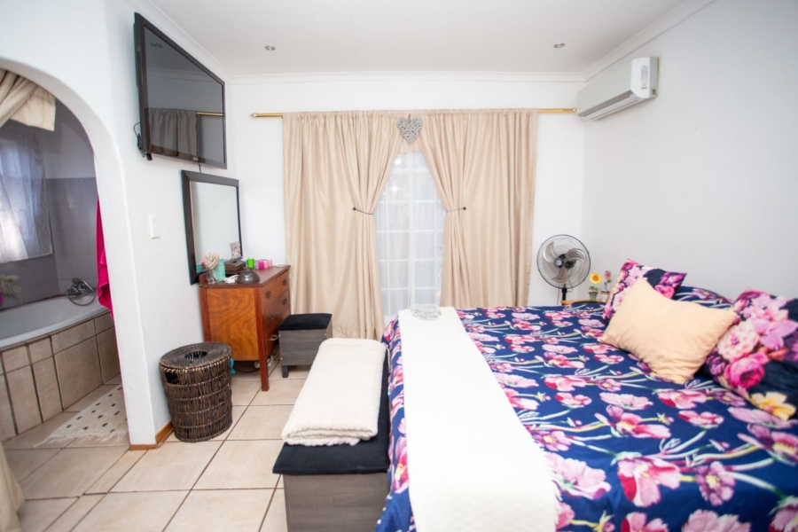 3 Bedroom Property for Sale in Chroompark Limpopo