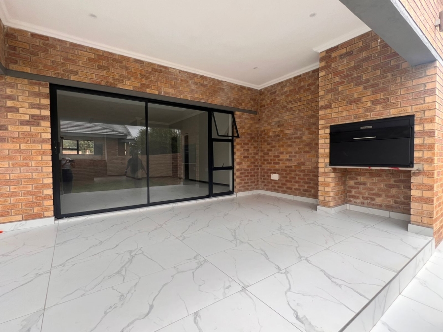 To Let 3 Bedroom Property for Rent in Chroompark Limpopo