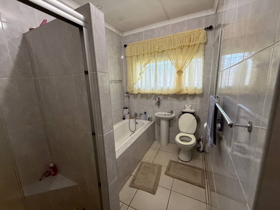 4 Bedroom Property for Sale in Mokopane Central Limpopo