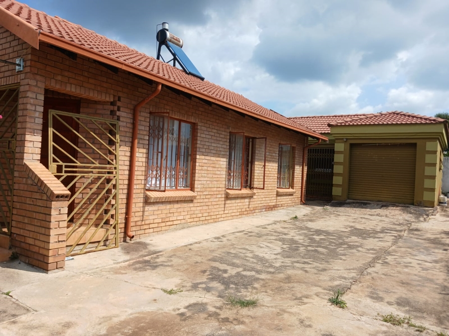 5 Bedroom Property for Sale in Ivy Park Limpopo