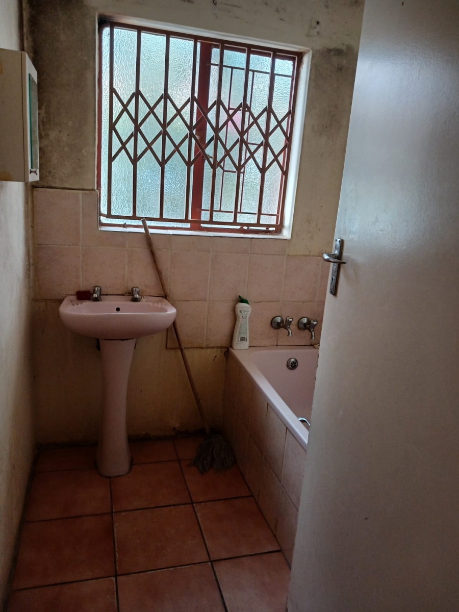 5 Bedroom Property for Sale in Ivy Park Limpopo