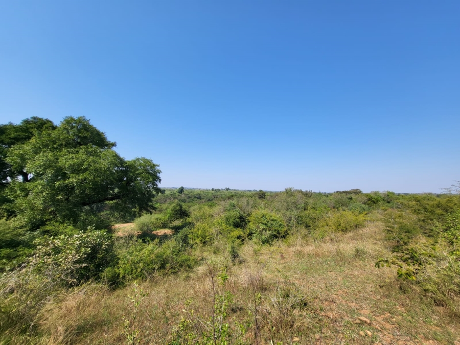 Commercial Property for Sale in Mangondi B Limpopo