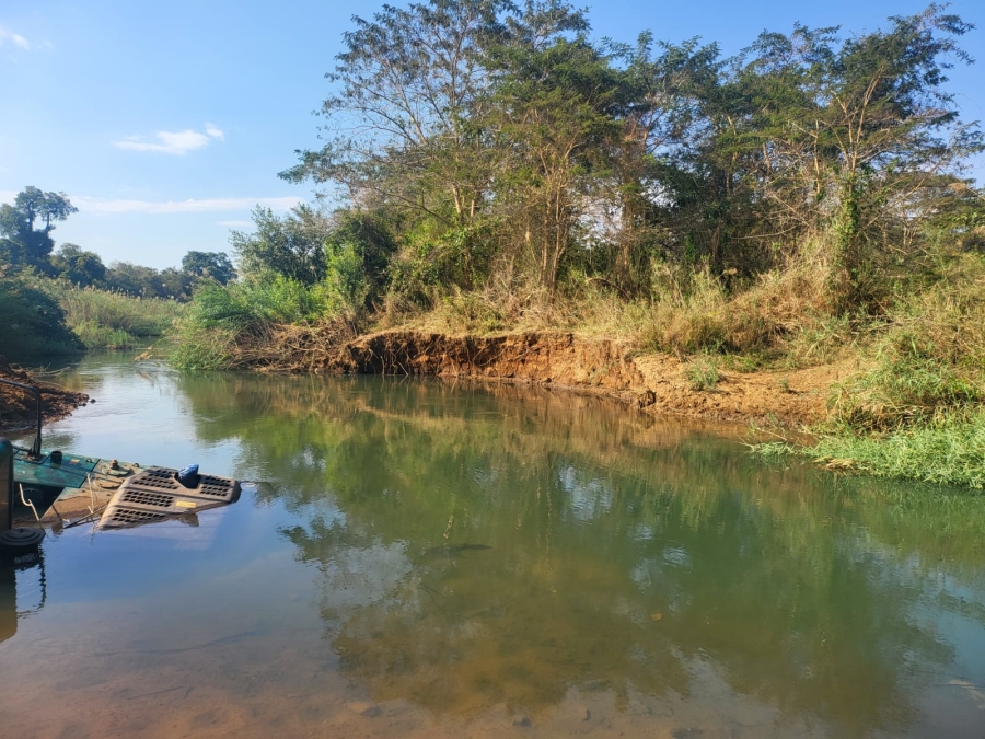 Commercial Property for Sale in Mangondi B Limpopo