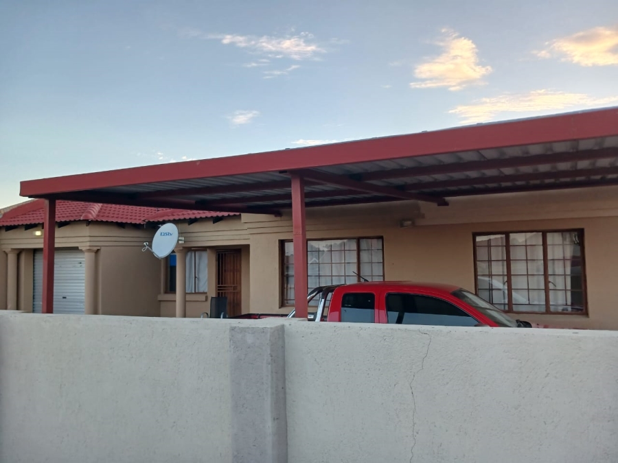 3 Bedroom Property for Sale in Rethabile Gardens Limpopo