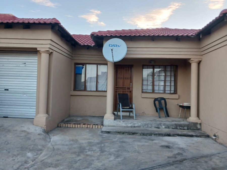 3 Bedroom Property for Sale in Rethabile Gardens Limpopo