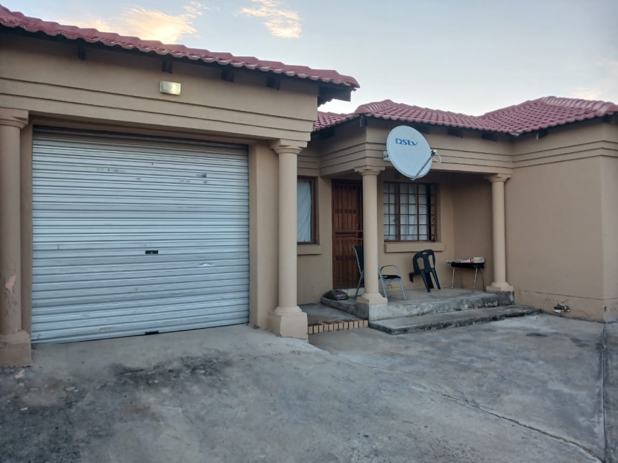 3 Bedroom Property for Sale in Rethabile Gardens Limpopo