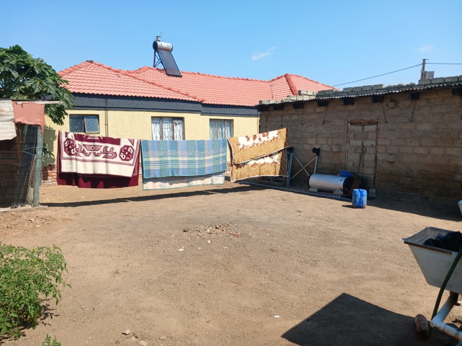 2 Bedroom Property for Sale in Seshego C Limpopo