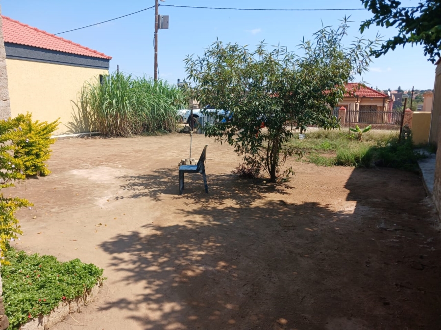2 Bedroom Property for Sale in Seshego C Limpopo