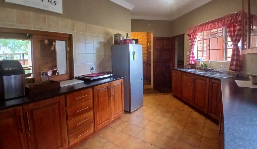9 Bedroom Property for Sale in Dwaalboom Limpopo
