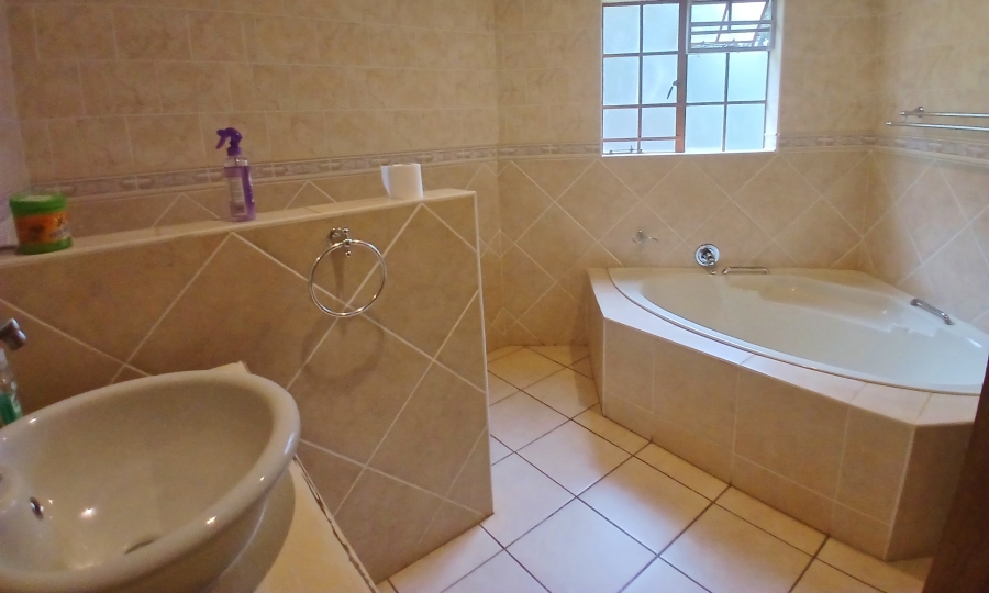 9 Bedroom Property for Sale in Dwaalboom Limpopo