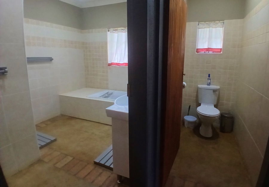 9 Bedroom Property for Sale in Dwaalboom Limpopo