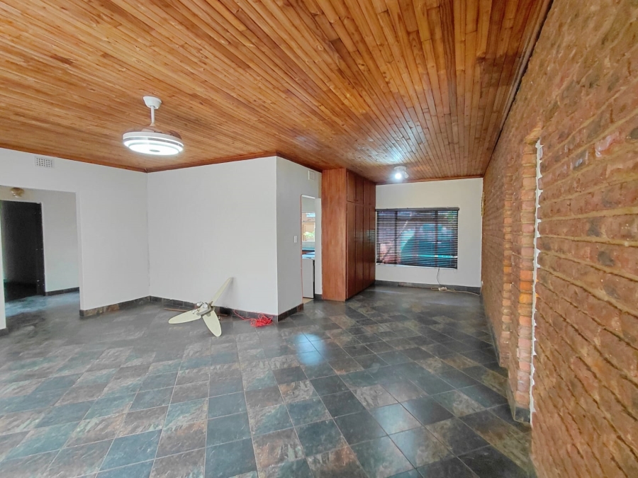 4 Bedroom Property for Sale in Chroompark Limpopo