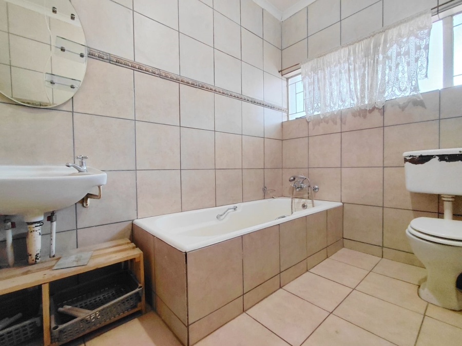 4 Bedroom Property for Sale in Chroompark Limpopo