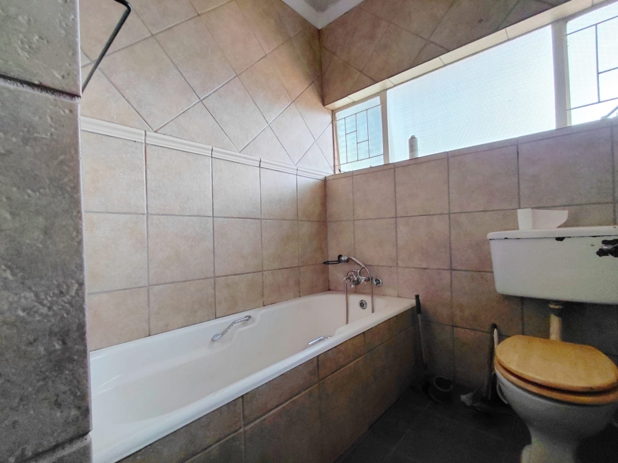 4 Bedroom Property for Sale in Chroompark Limpopo