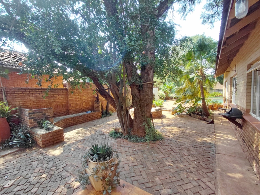 4 Bedroom Property for Sale in Chroompark Limpopo